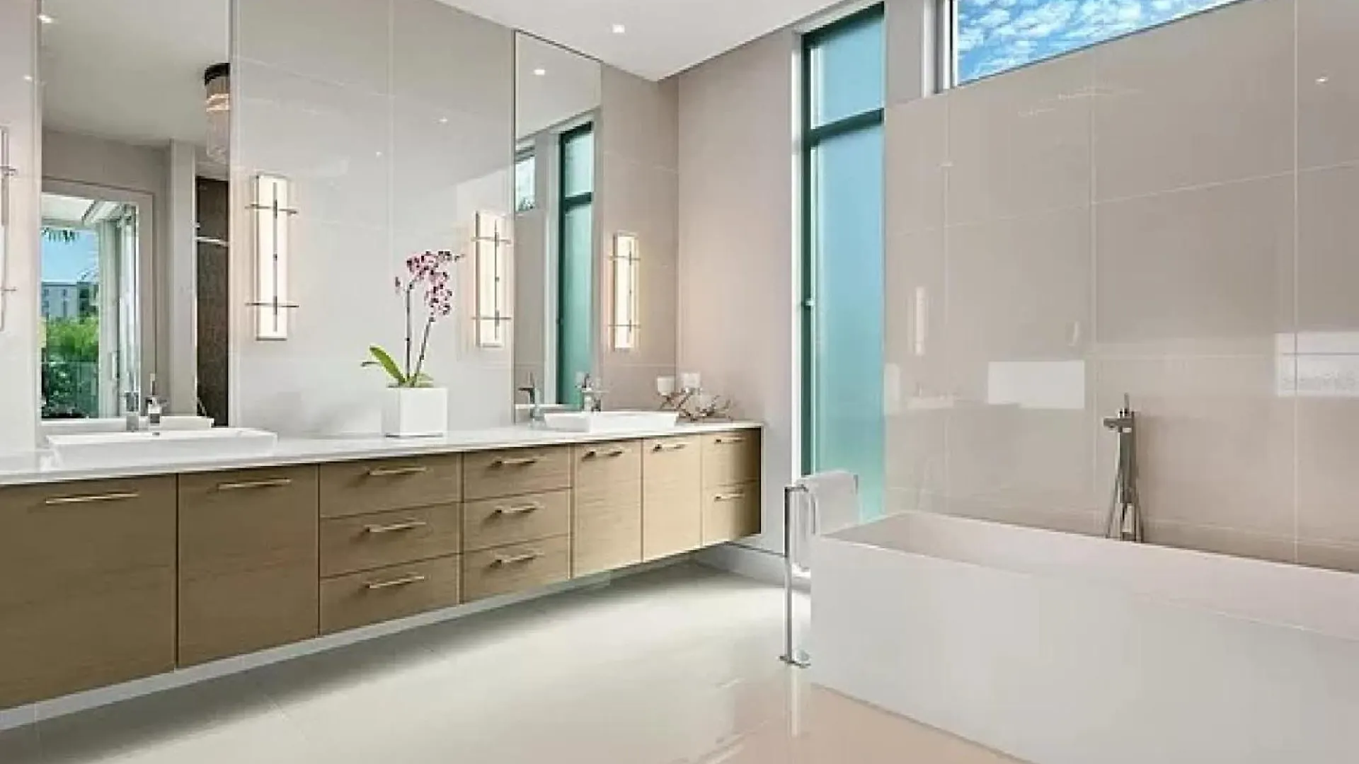 Modern Waterfront Condo in Sarasota 0*,