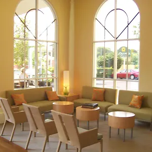 La Quinta By Wyndham Downtown Hotel
